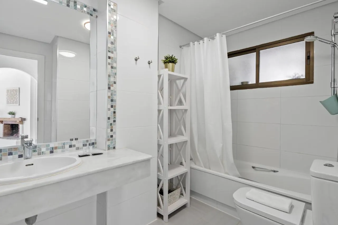 Puebla Lucia Flat With Pool In Fuengirola Ref 117 Apartment